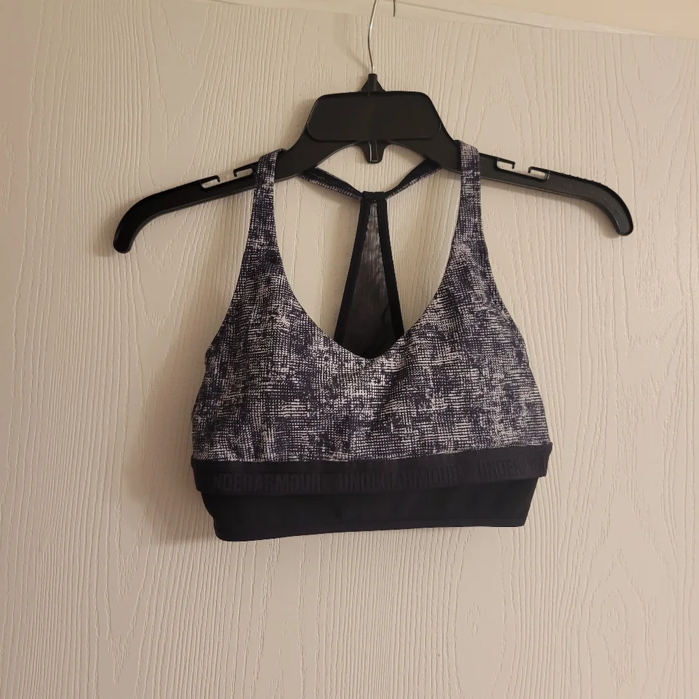 🟣 Under Armour sports bra - Picture 2 of 5